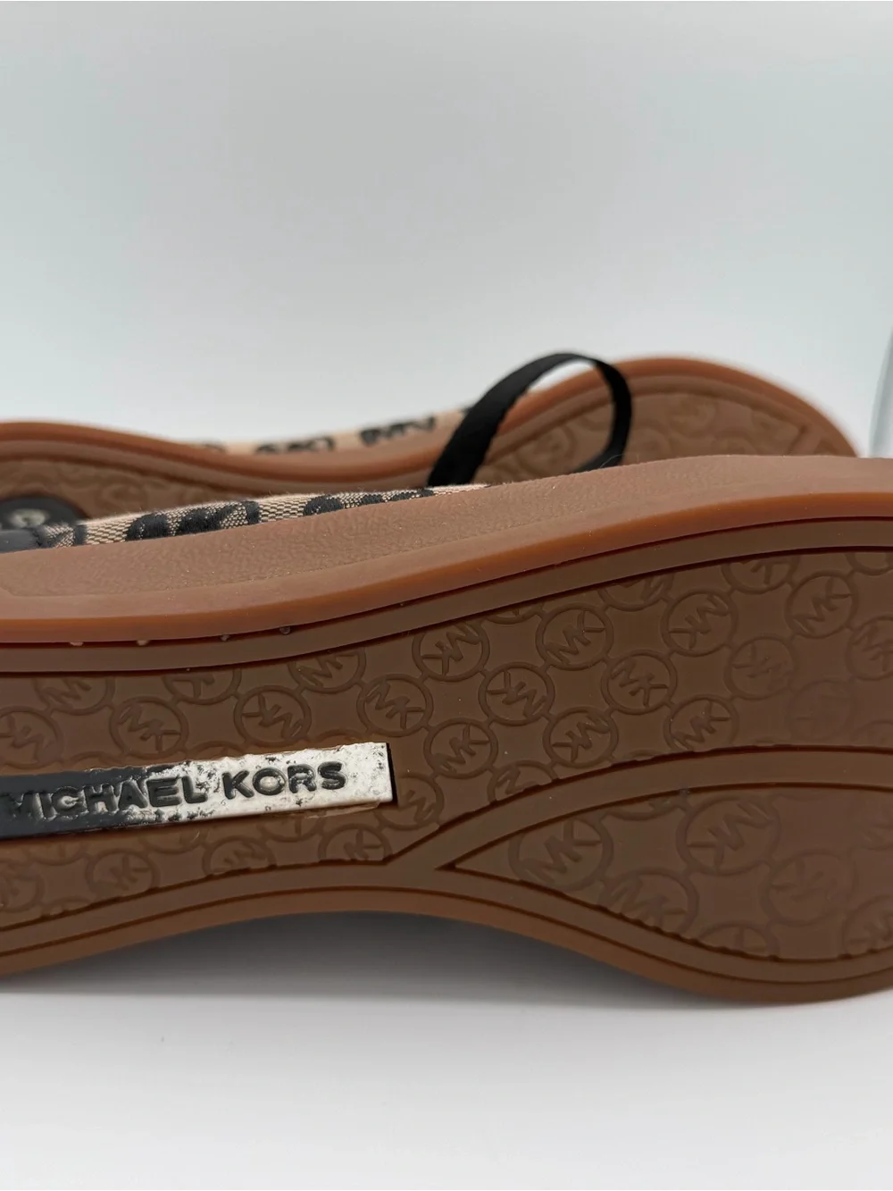 Michael Kors Women’s City Sneakers Size 10 - Picture 8 of 8